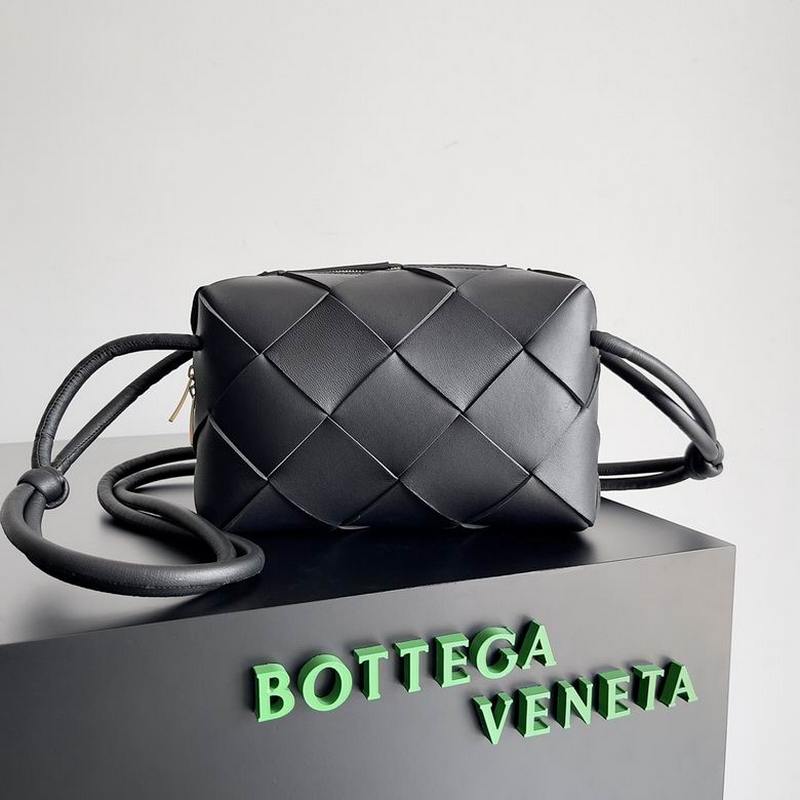 Bottega Veneta Handbags 500